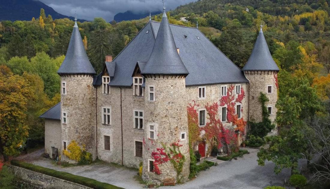 Fall Chateau