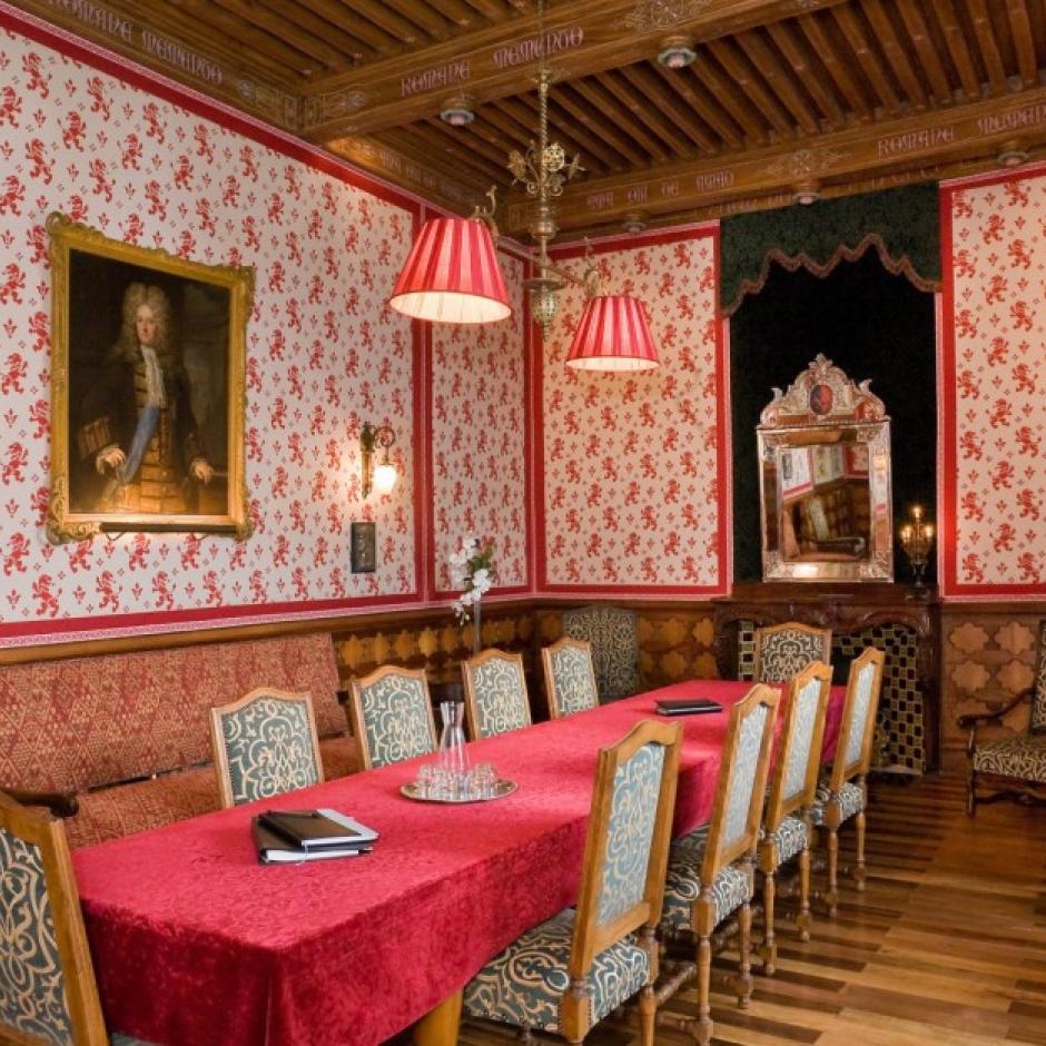 Salon des lions Chateau de Picomtal